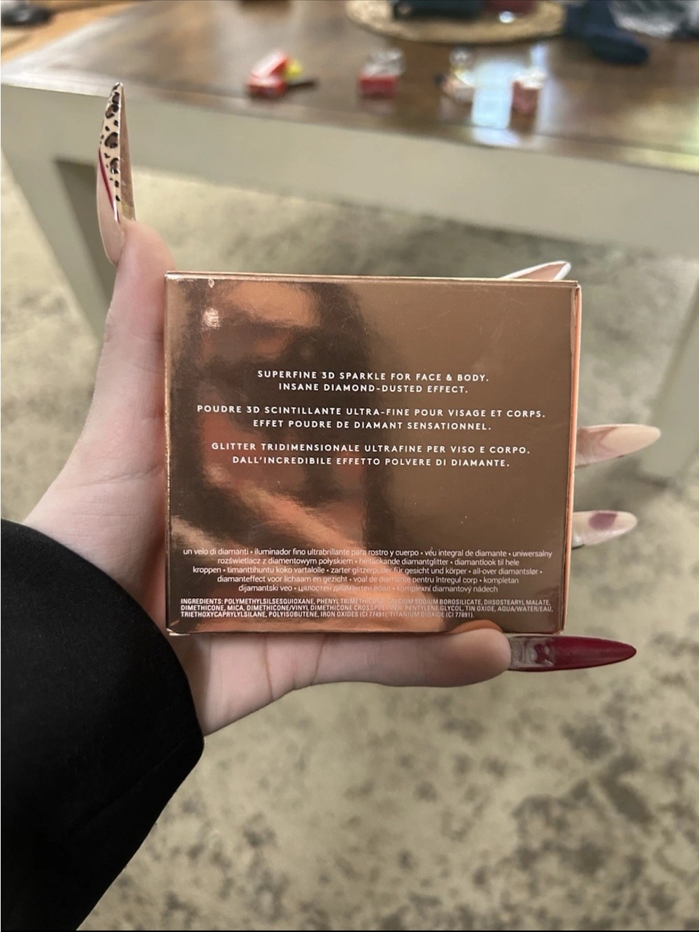 Fenty Beauty Diamond Bomb All-Over Diamond Veil - Cognac candy - Picture 2 of 4